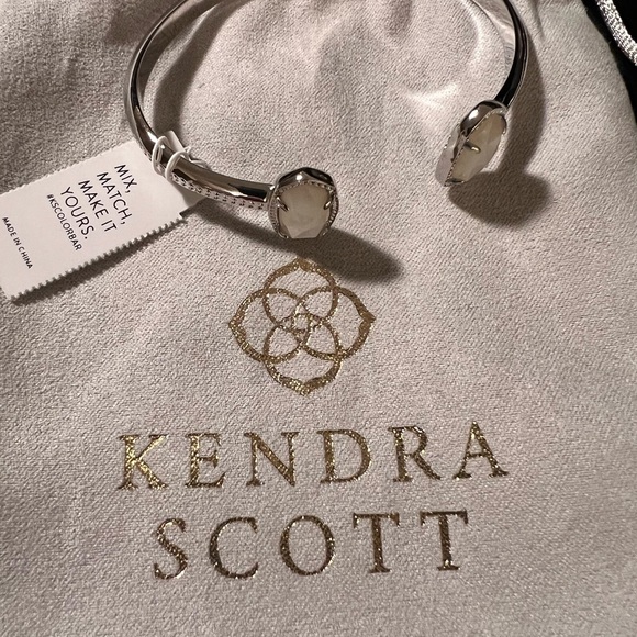 Kendra Scott Bracelet, Silver & Pearl. New W/tag - Picture 4 of 6